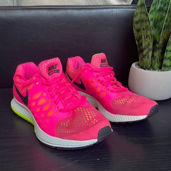 Nike Zoom Pegasus 31 Running Shoes Hot Pink - Picture 3 of 9
